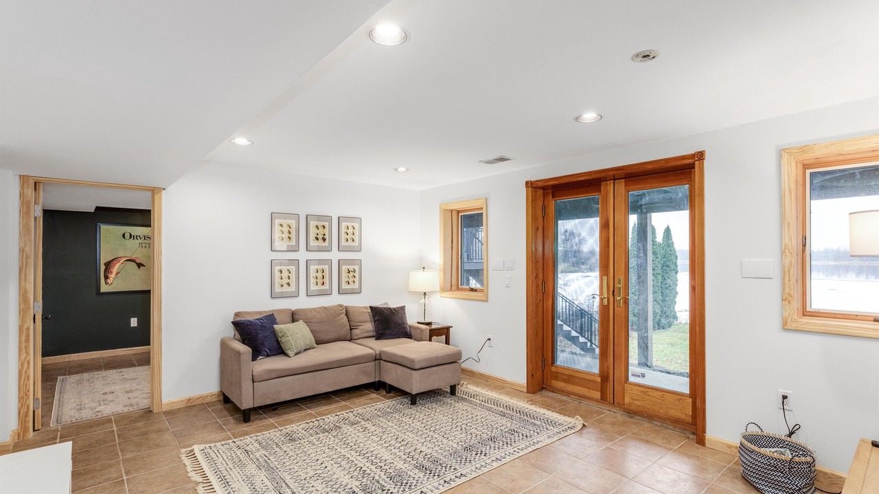 Photo of Livingroom in Lake Orion
