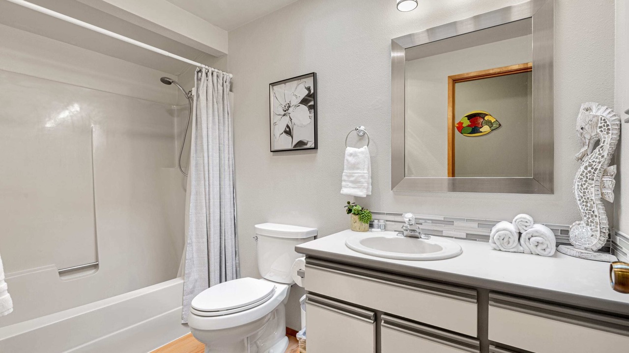 Photo of Bathroom in Inglewood-Finn Hill
