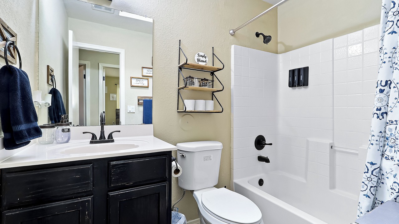 Photo of Bathroom in Biggs Field