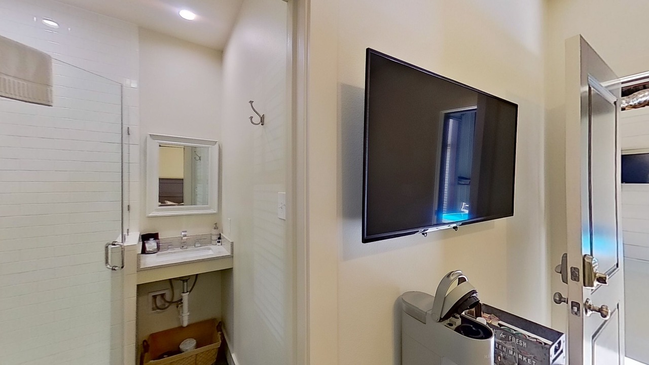 Photo of Bathroom in Arp
