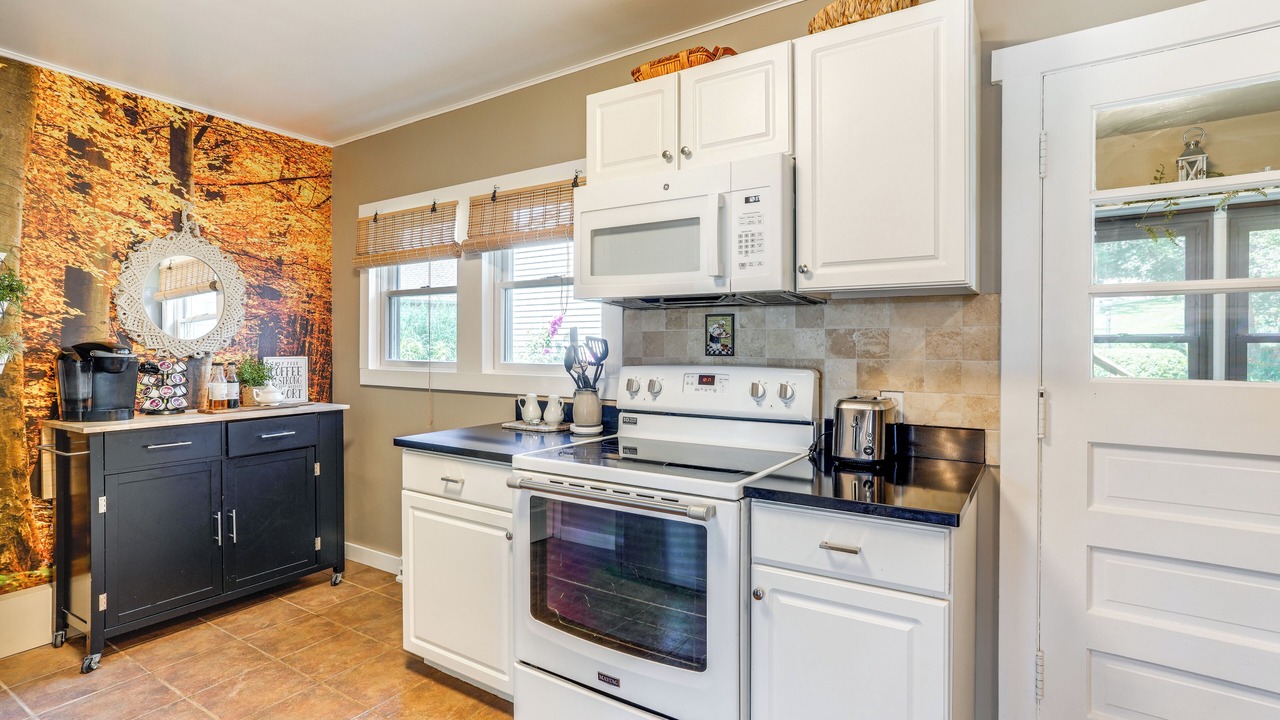 Photo of Kitchen in Paw Paw