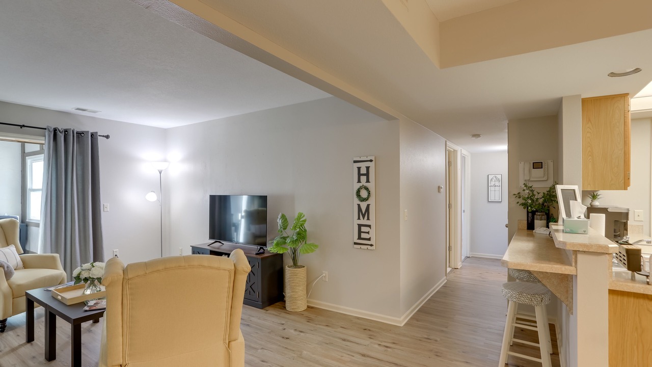 Photo of Livingroom in Reynolds Corners