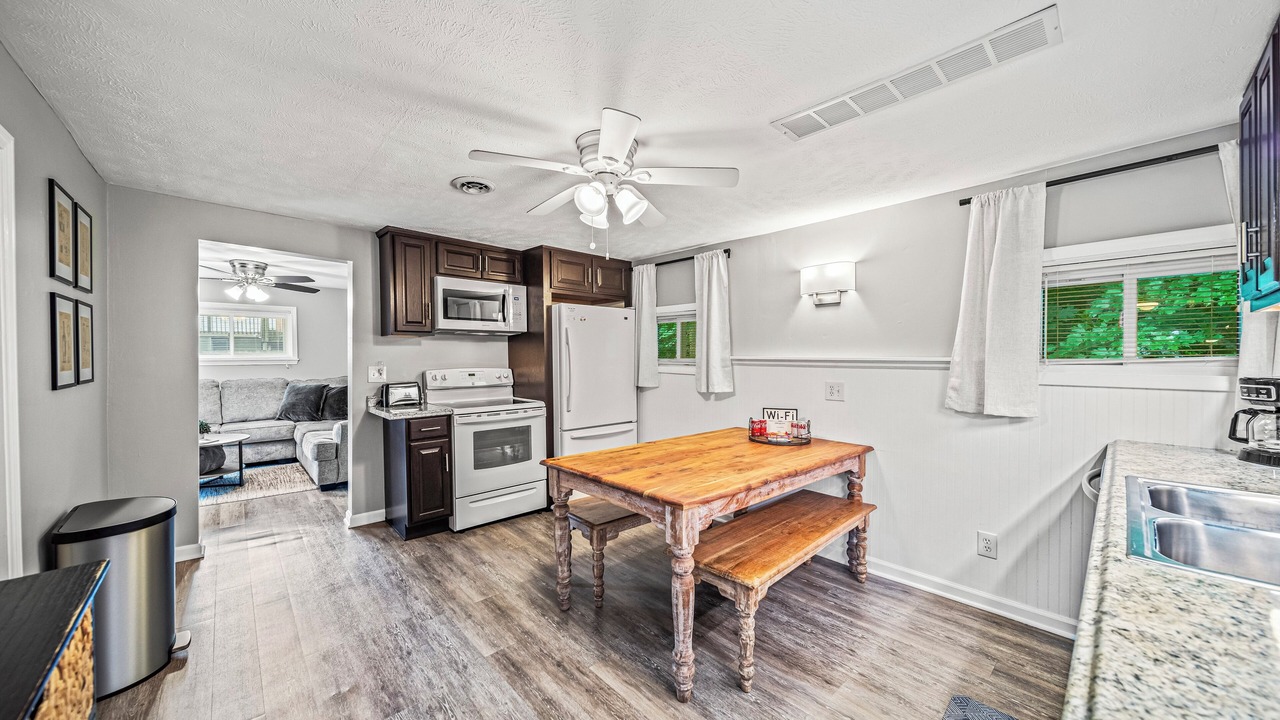 Photo of Kitchen in Geneva-on-the-Lake