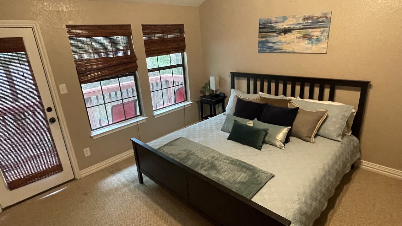 Photo of Bedroom in Pottsboro