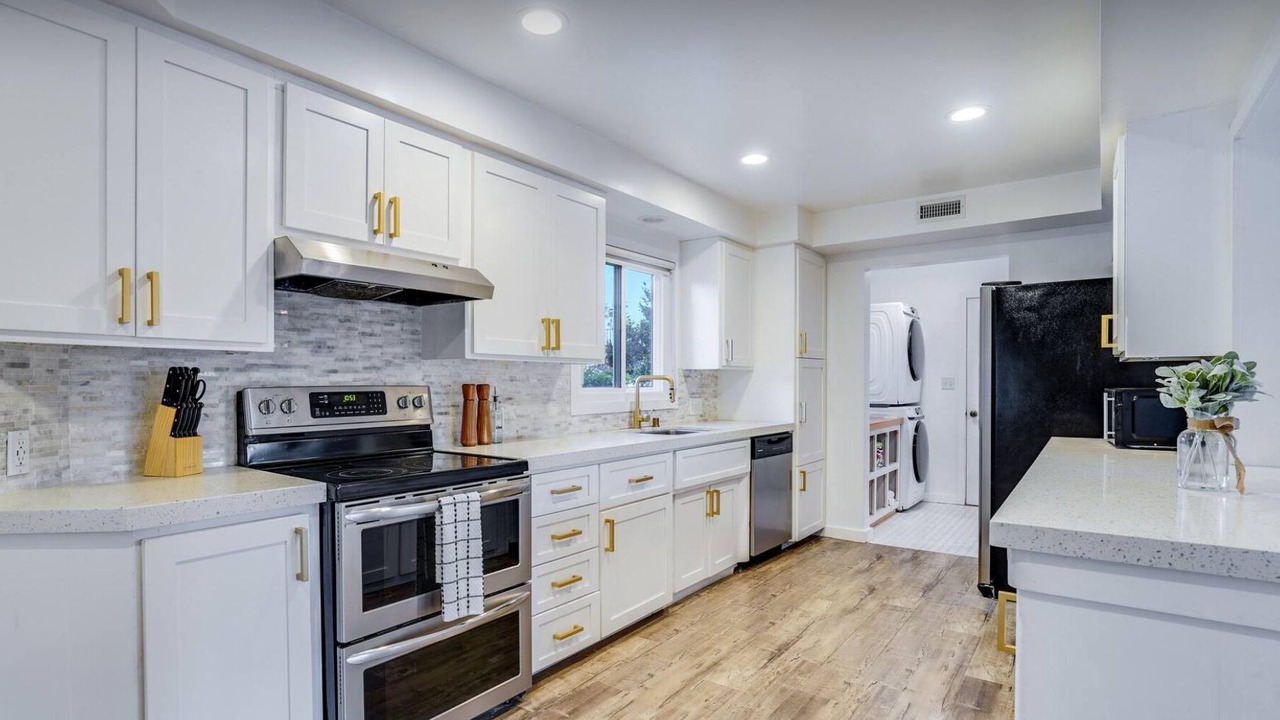 Photo of Kitchen in North Tustin