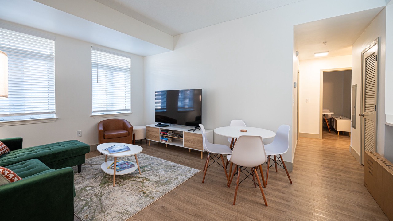 Photo of Livingroom in Charlotte Center City