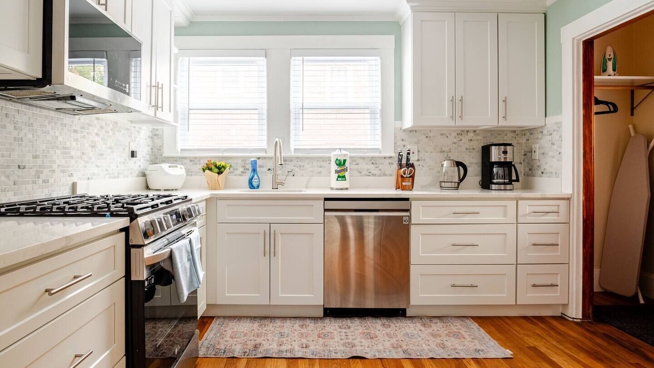 Photo of Kitchen in Commonwealth