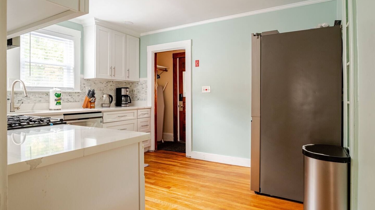 Photo of Kitchen in Commonwealth