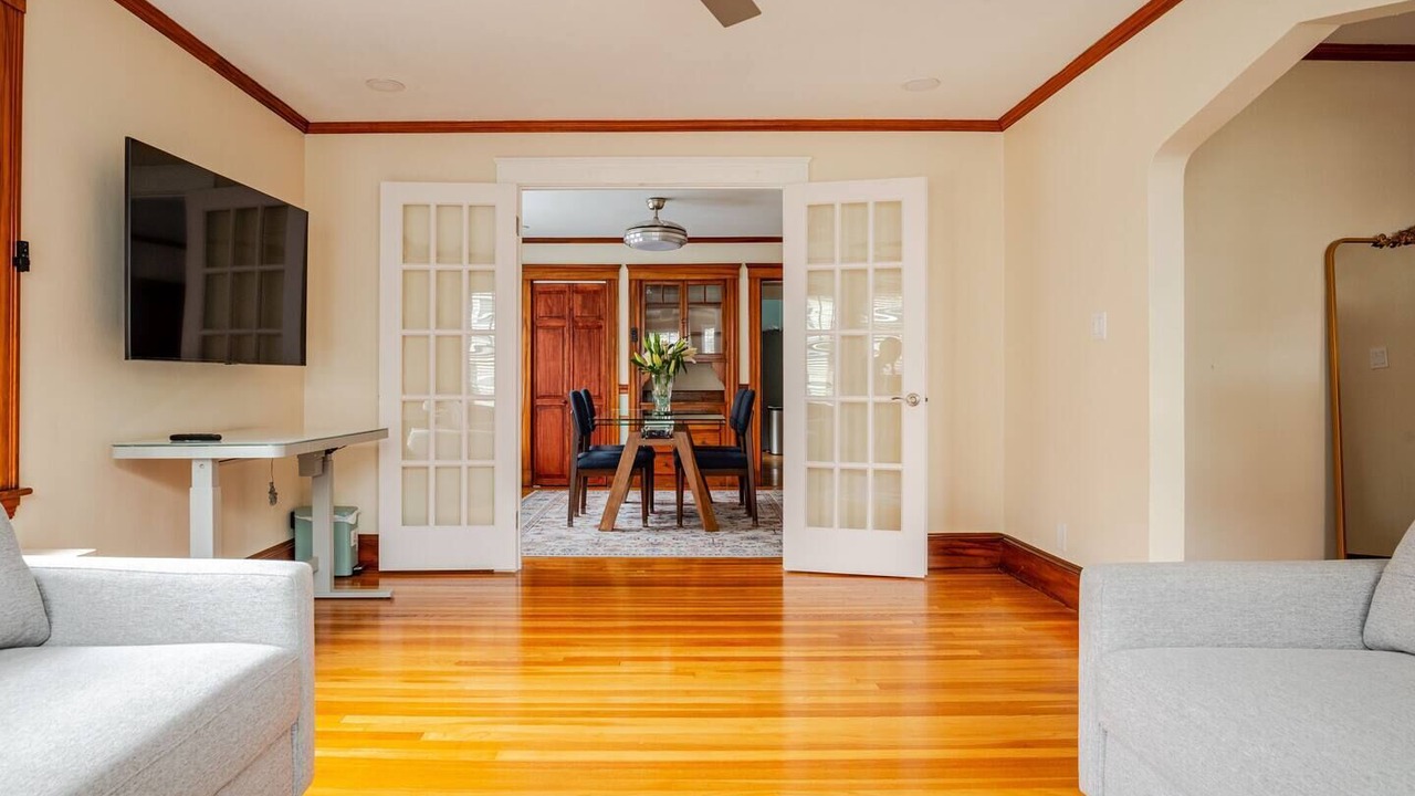 Photo of Livingroom in Commonwealth