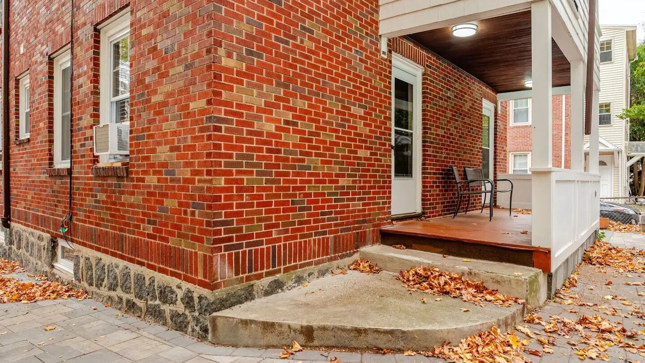 Photo of Outdoor in Commonwealth