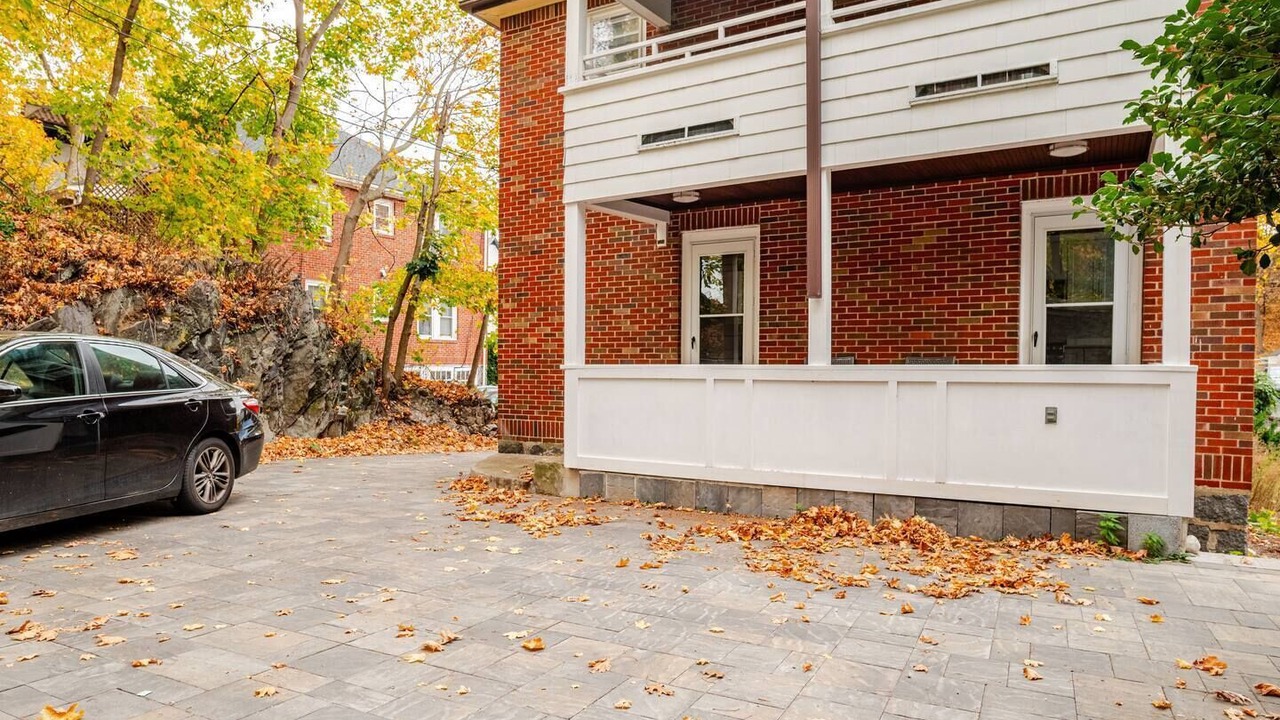 Photo of Outdoor in Commonwealth