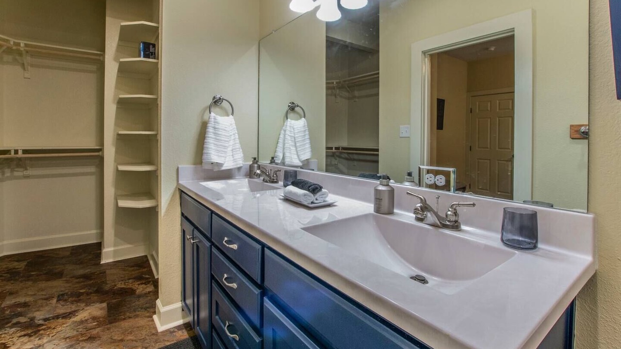 Photo of Bathroom in Lacy-Lakeview