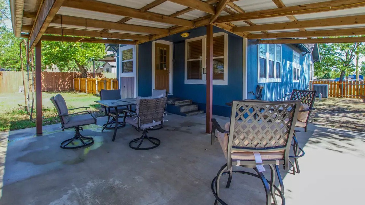Photo of Outdoor in Lacy-Lakeview