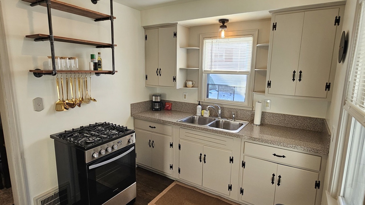 Photo of Kitchen in Warren