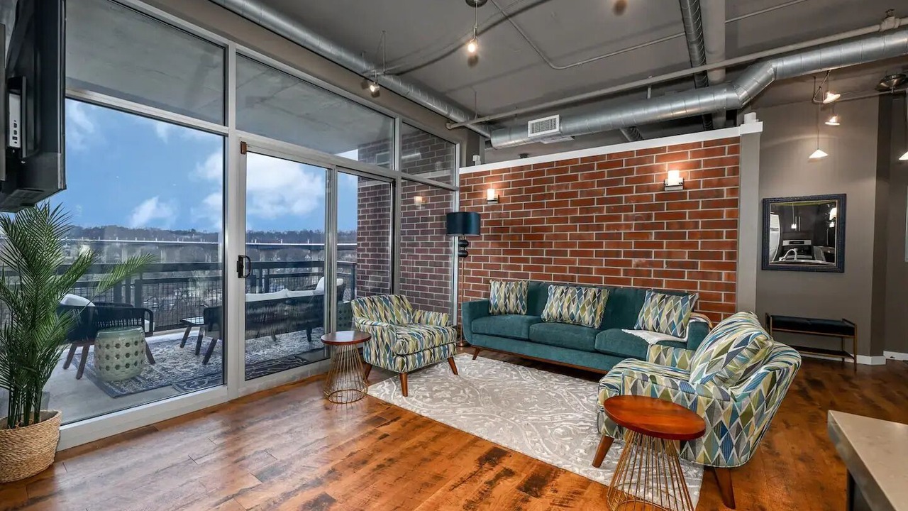 Photo of Livingroom in Elizabeth Park Valley