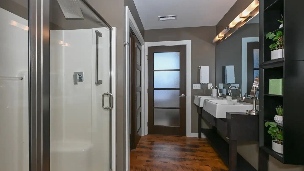 Photo of Bathroom in Elizabeth Park Valley