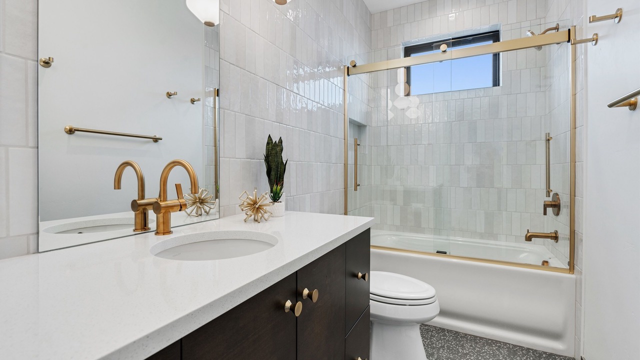 Photo of Bathroom in Old Town North