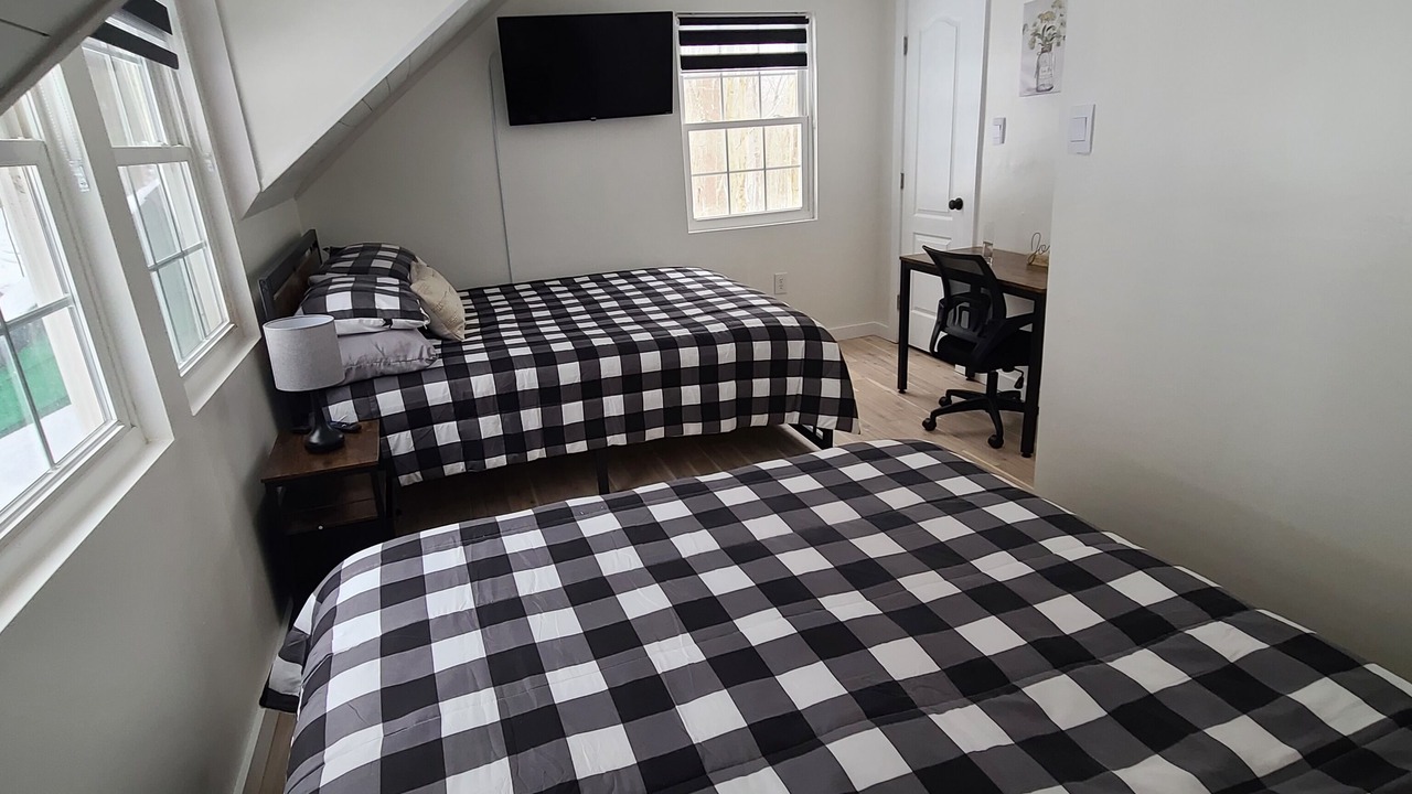 Photo of Bedroom in Alpine Lake
