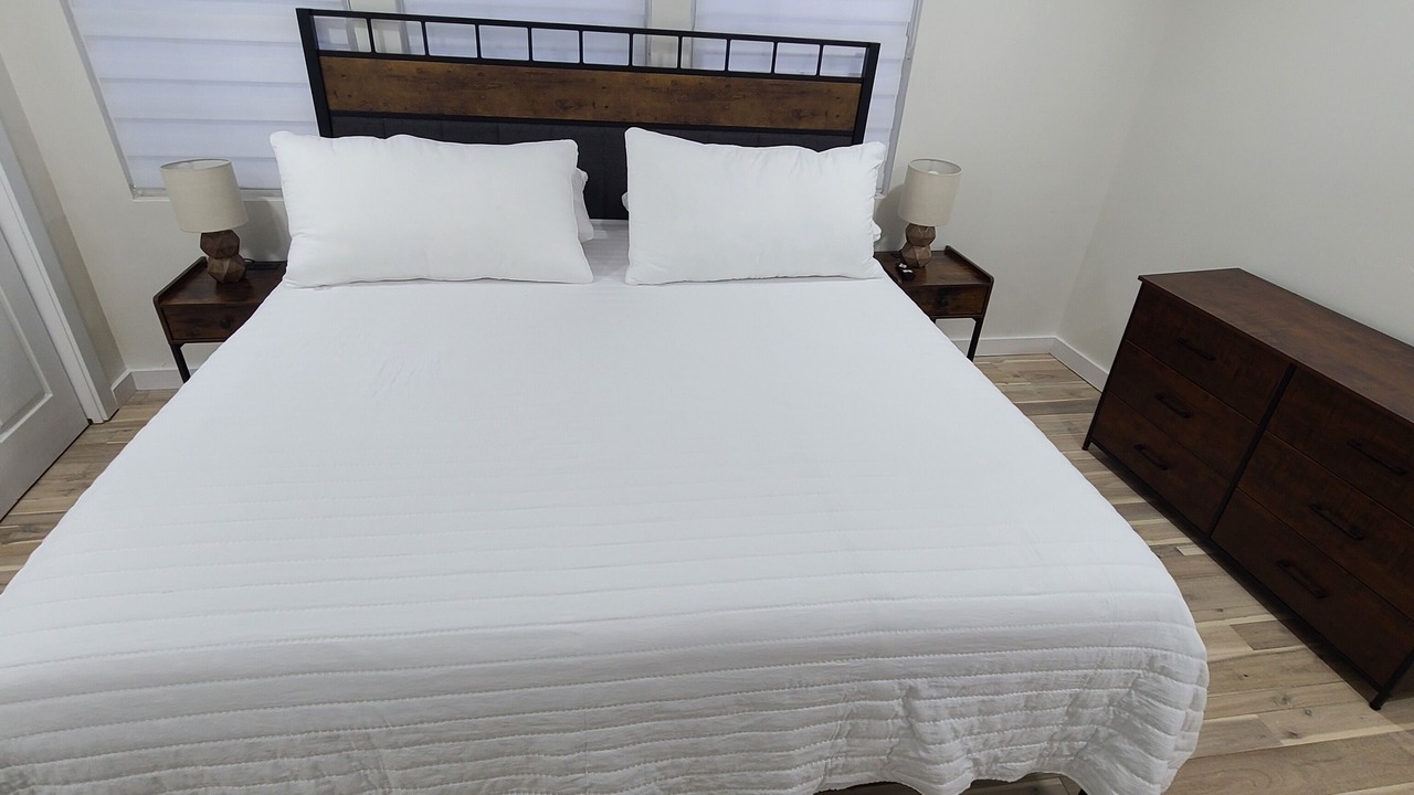 Photo of Bedroom in Alpine Lake