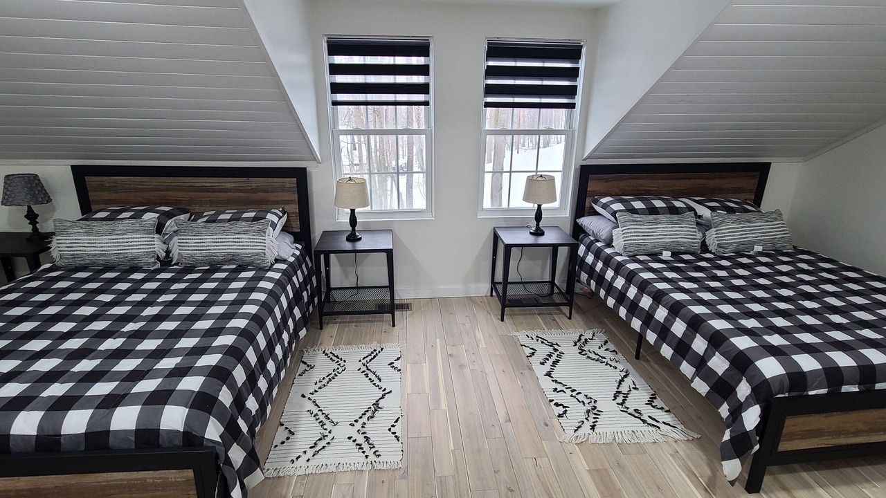 Photo of Bedroom in Alpine Lake