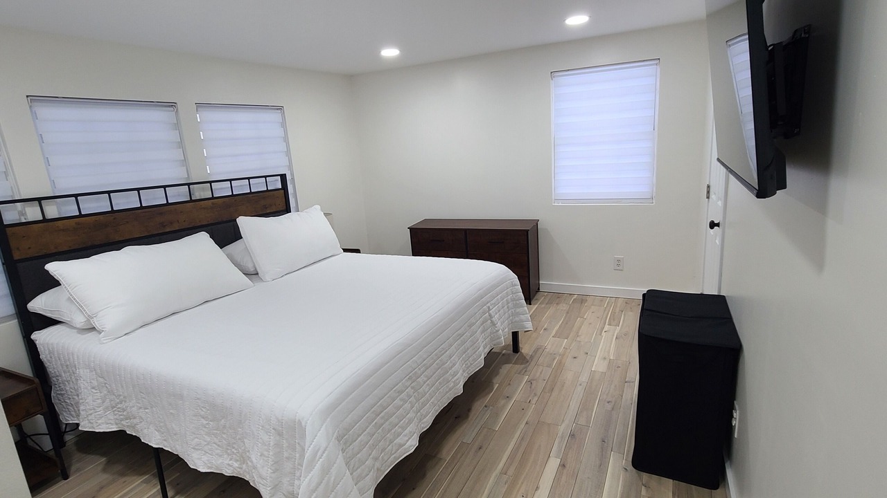 Photo of Bedroom in Alpine Lake
