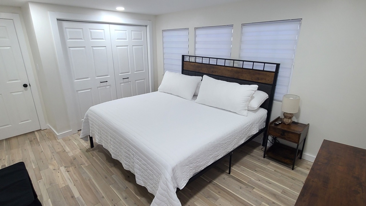 Photo of Bedroom in Alpine Lake