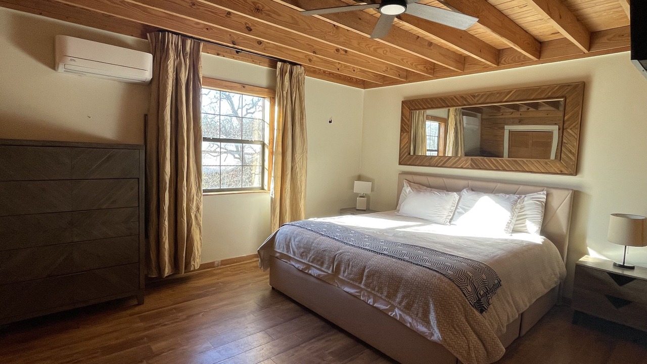 Photo of Bedroom in Leander