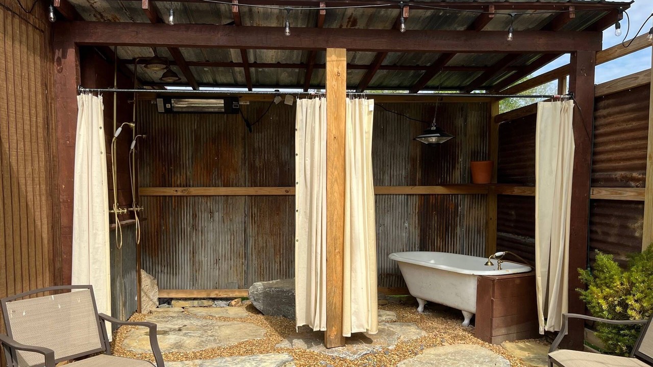 Photo of Bathroom in Lupton City
