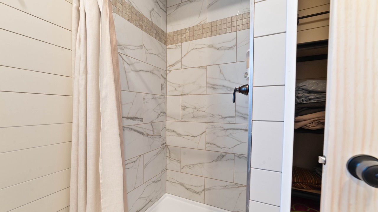 Photo of Bathroom in Reisterstown Station