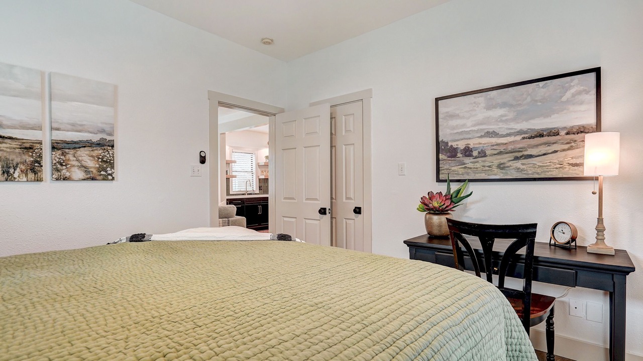 Photo of Bedroom in Georgetown