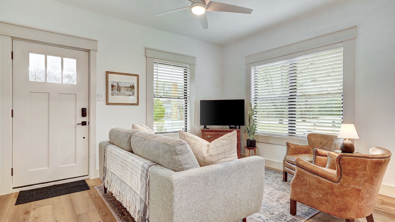 Photo of Livingroom in Georgetown