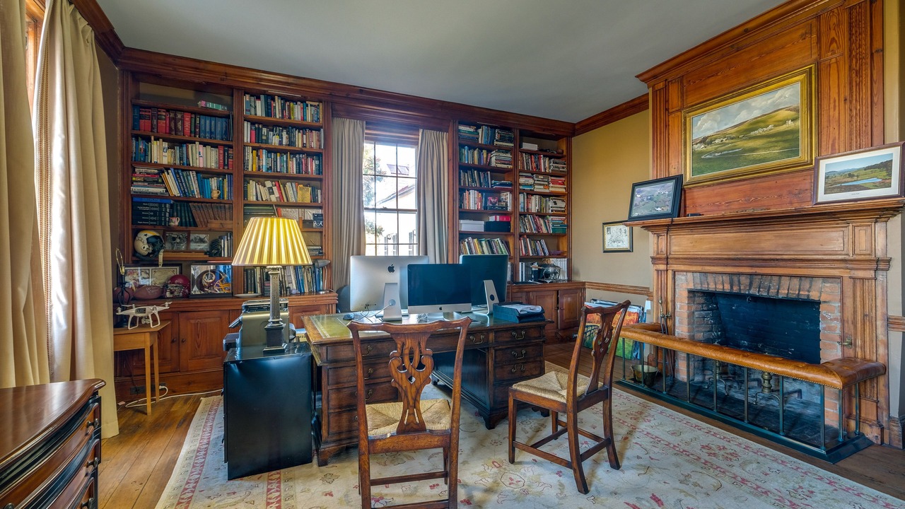 Photo of Livingroom in Paris