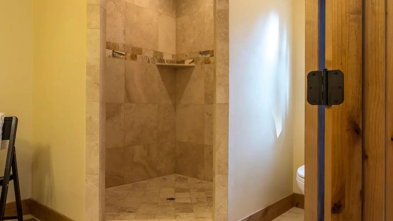 Photo of Bathroom in Mountain View Estates