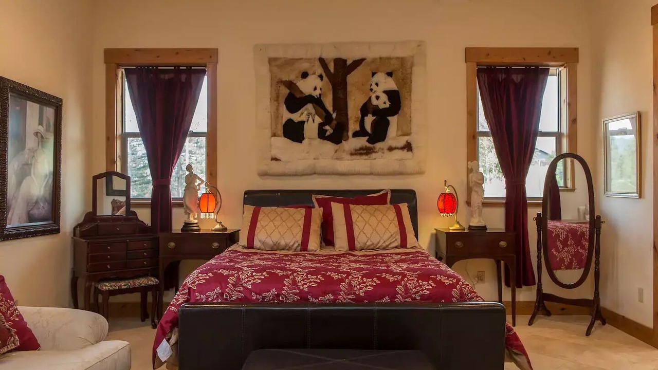Photo of Bedroom in Mountain View Estates