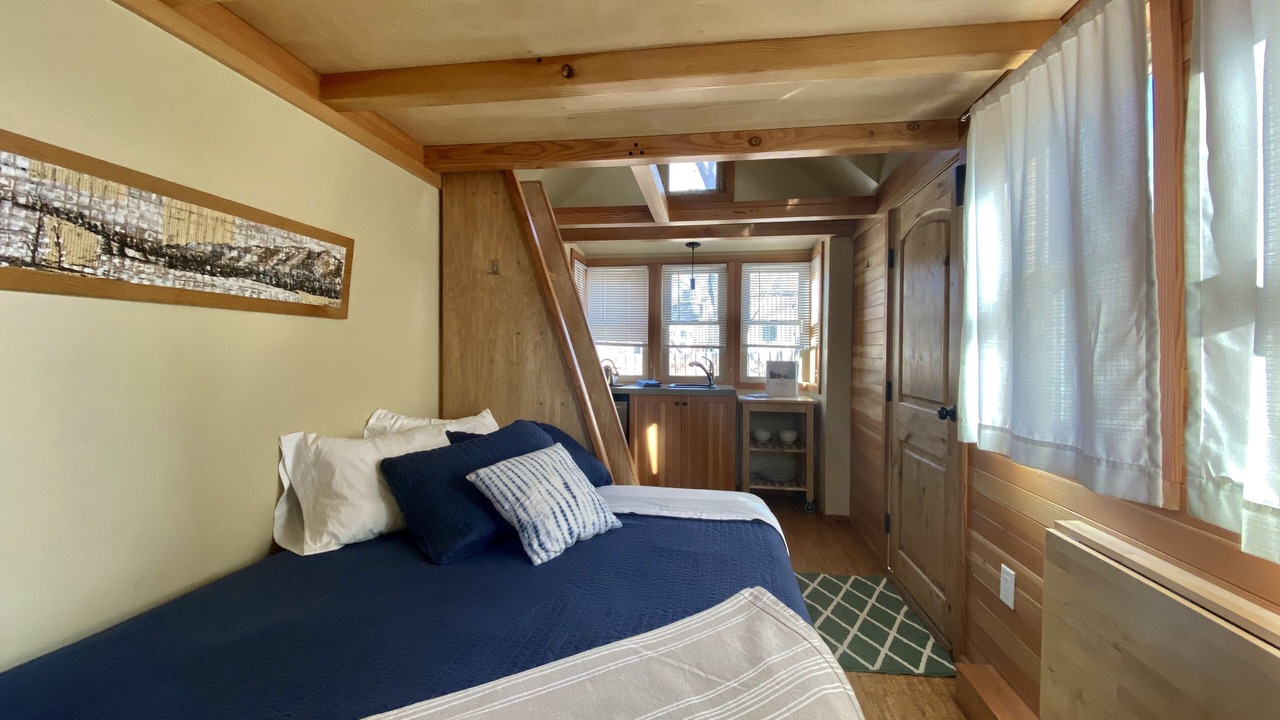 Photo of Bedroom in Lyons