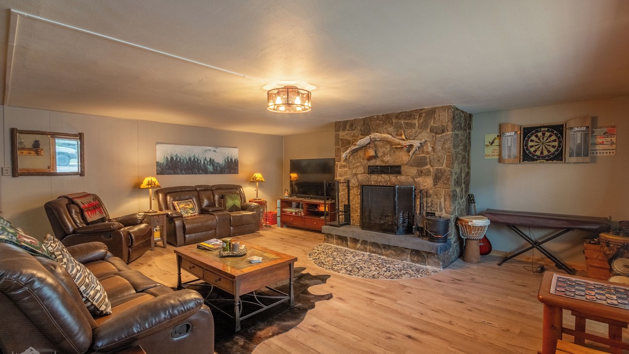 Photo of Livingroom in Idaho Springs