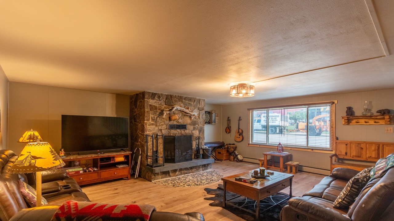 Photo of Livingroom in Idaho Springs