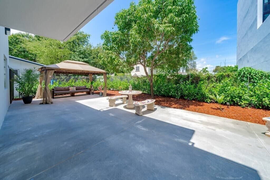 Photo of Outdoor in Midtown