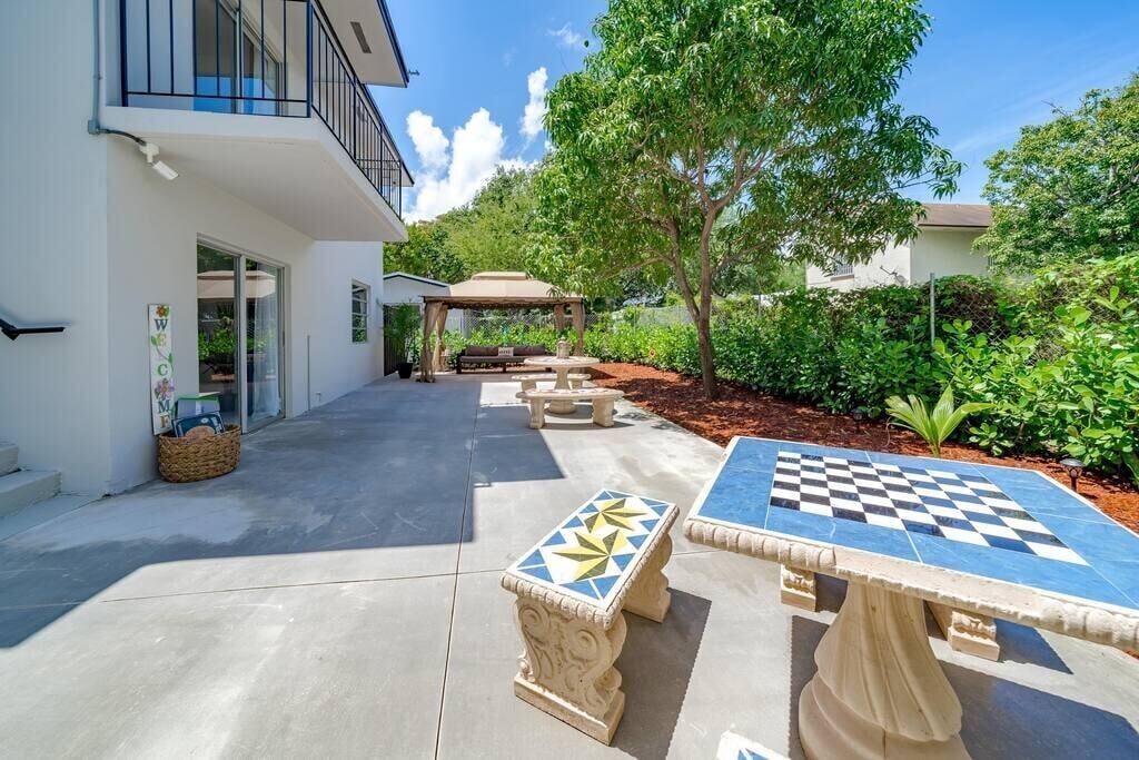 Photo of Outdoor in Midtown