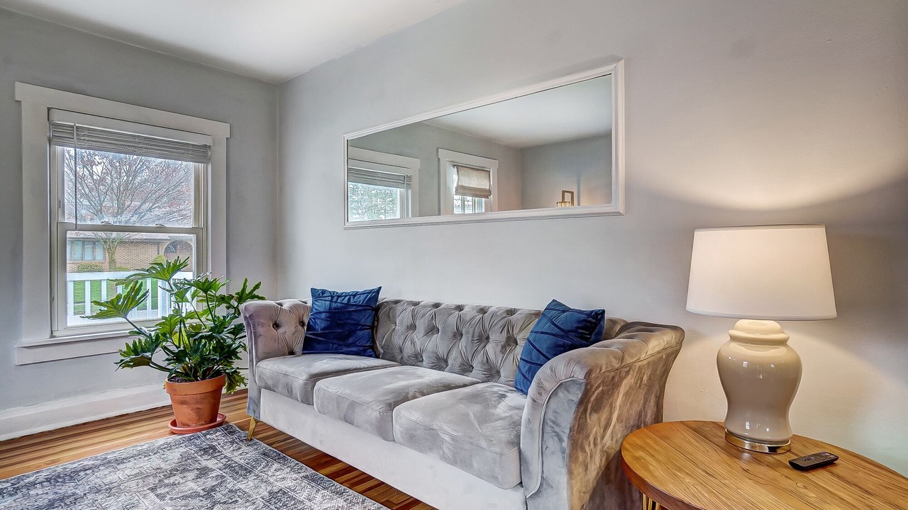 Photo of Livingroom in Bowling Green