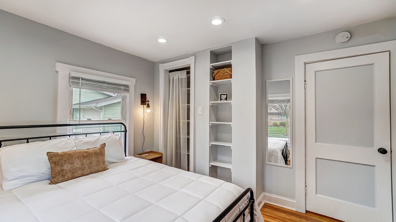 Photo of Bedroom in Bowling Green