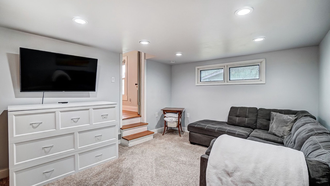 Photo of Livingroom in Bowling Green