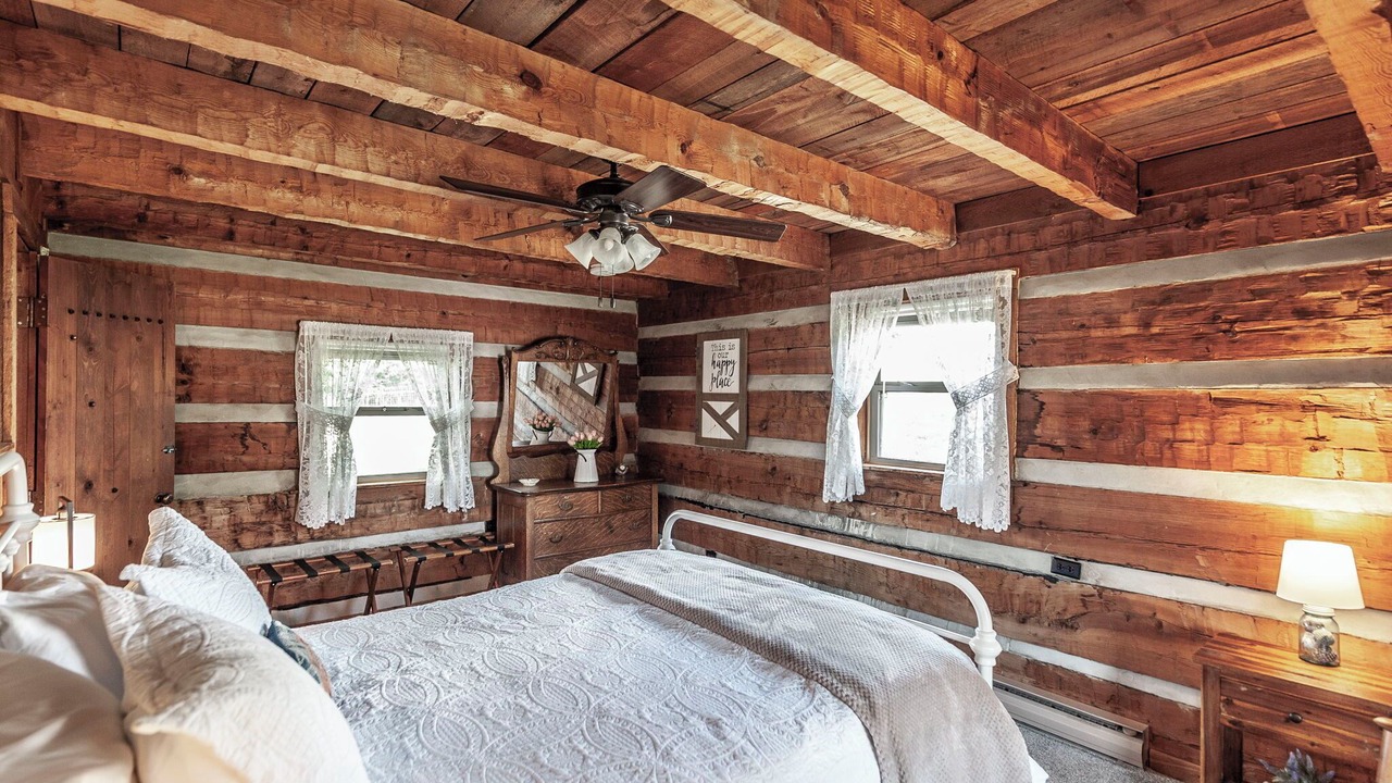 Photo of Bedroom in Cottontown