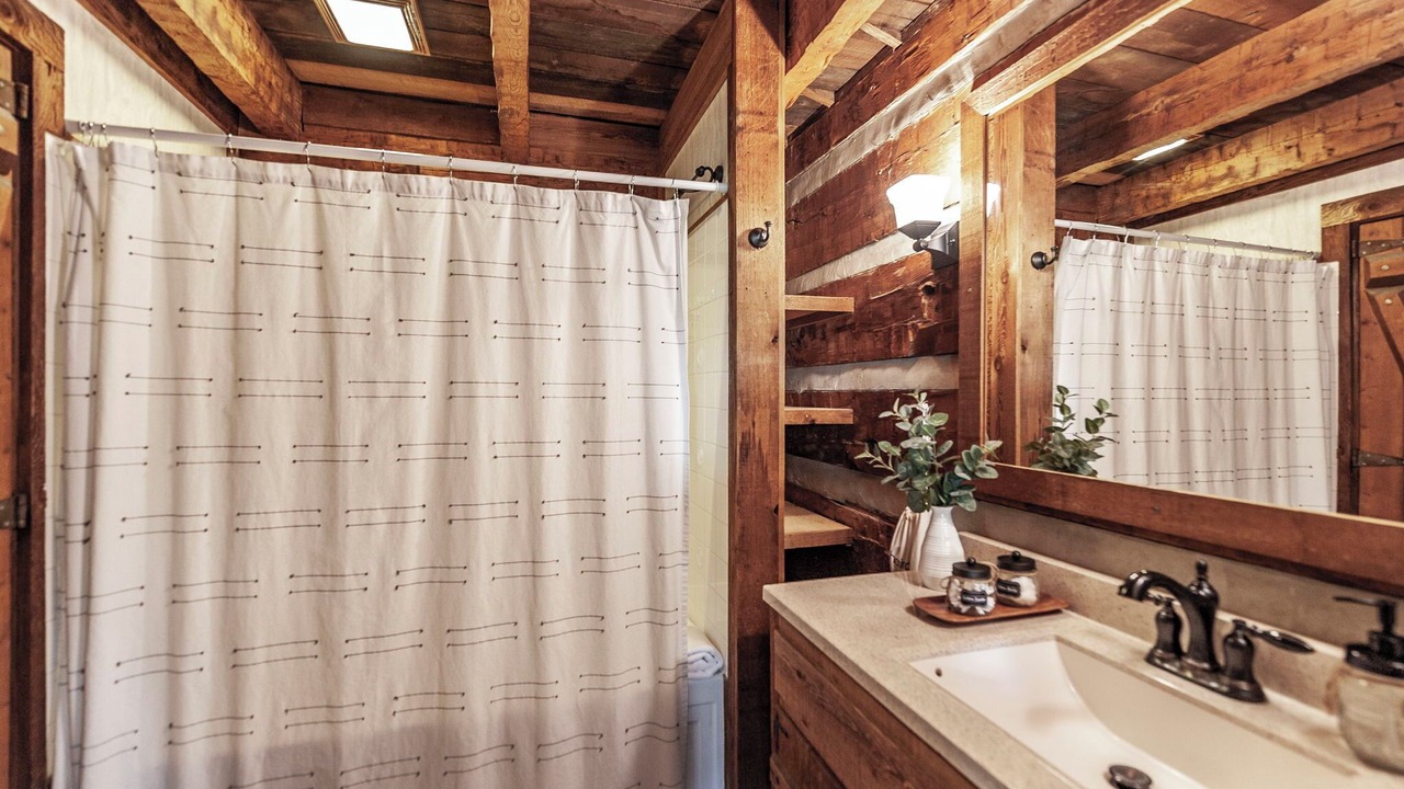 Photo of Bathroom in Cottontown
