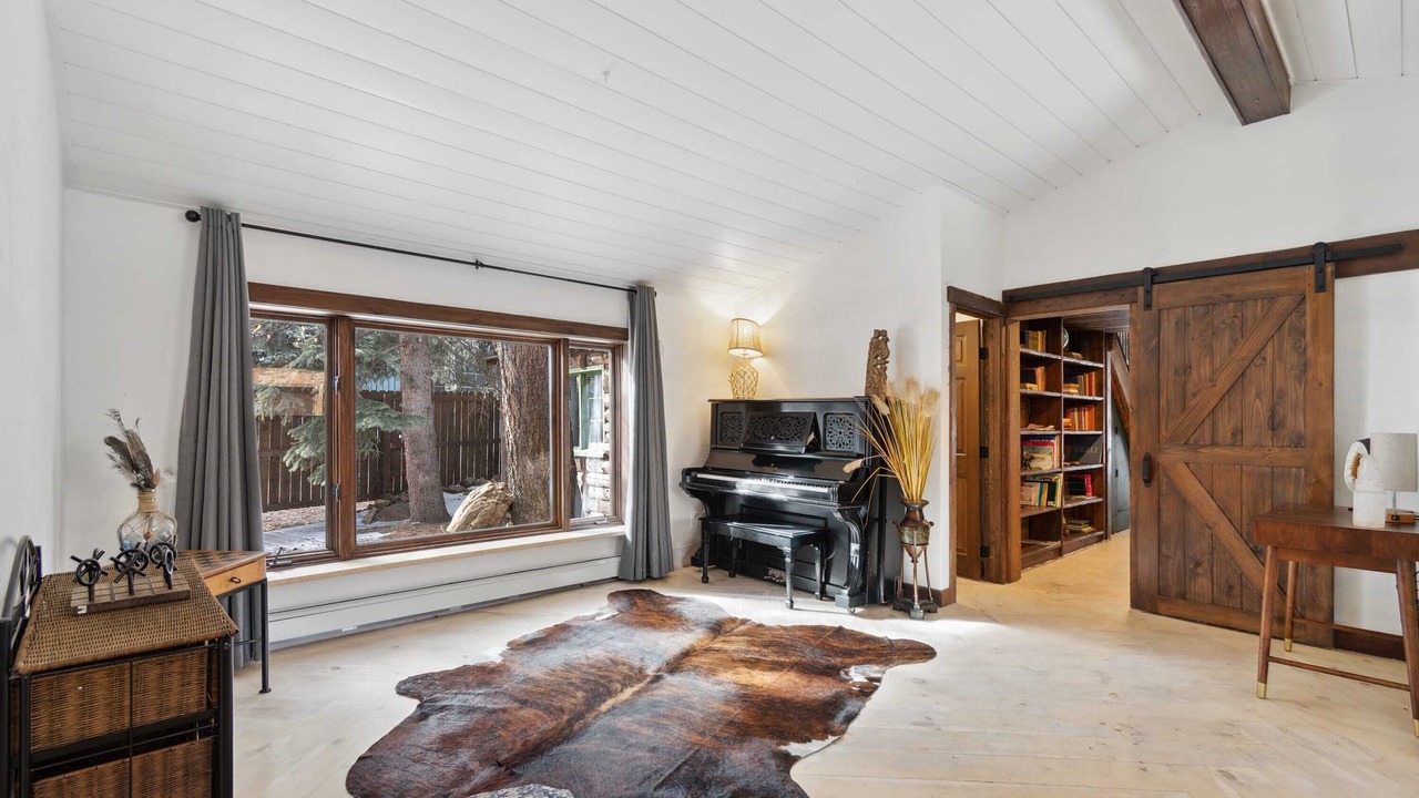 Photo of Bedroom in Allenspark