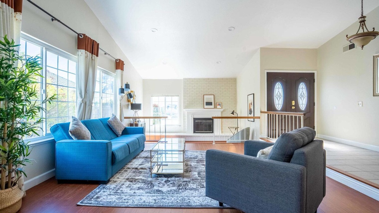 Photo of Livingroom in Foster City