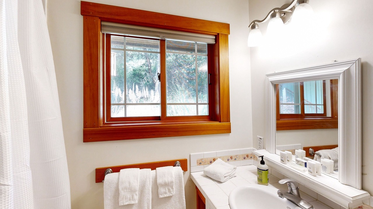 Photo of Bathroom in Lopez Island