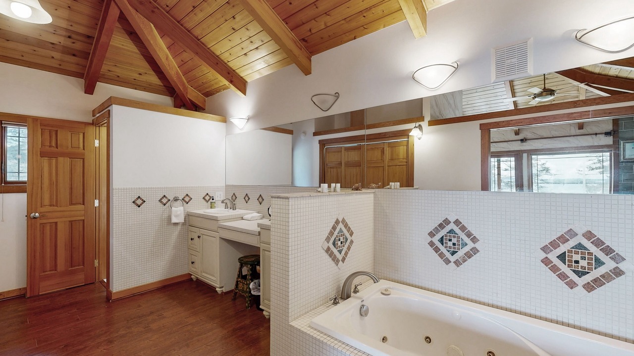 Photo of Bathroom in Lopez Island
