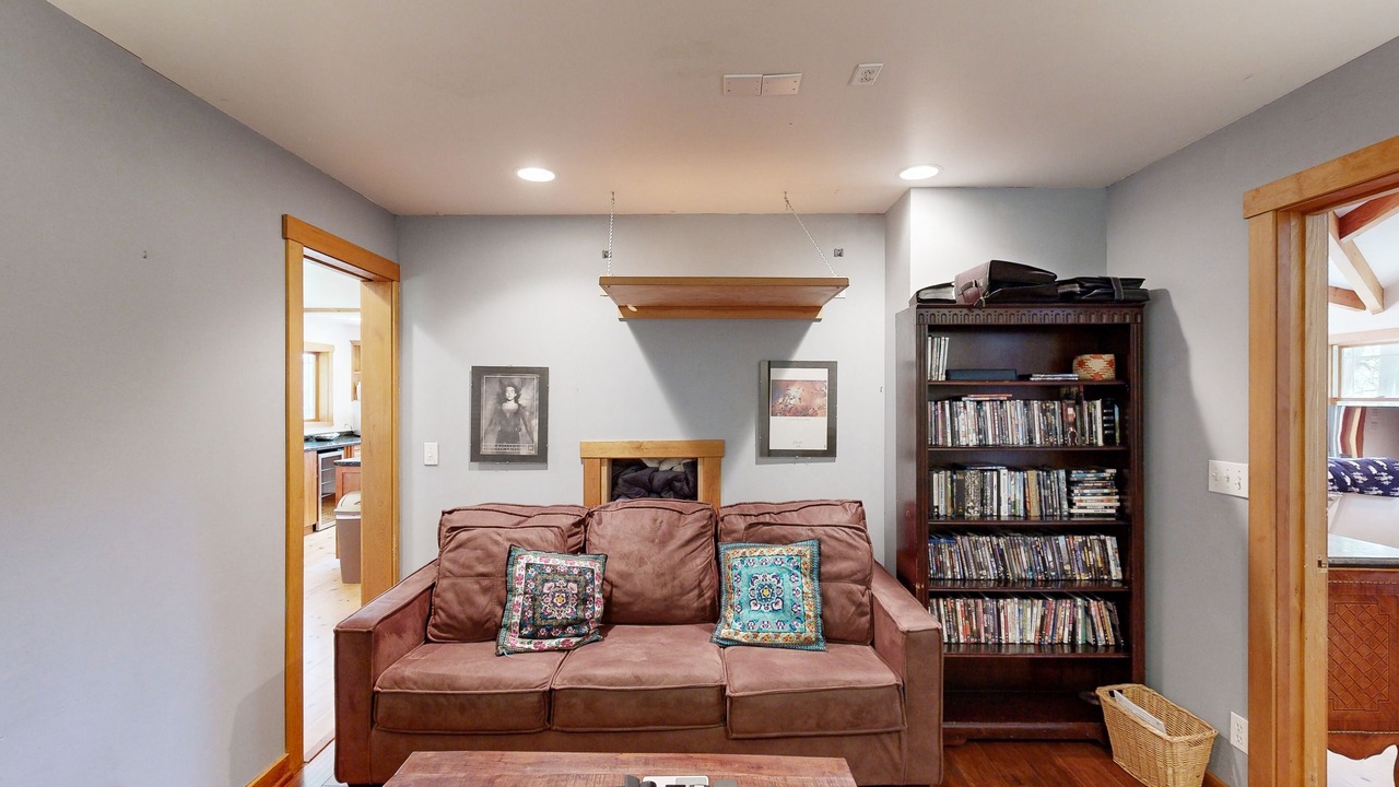 Photo of Livingroom in Lopez Island