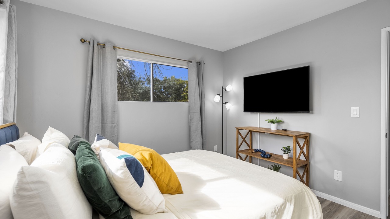 Photo of Bedroom in Valley Center